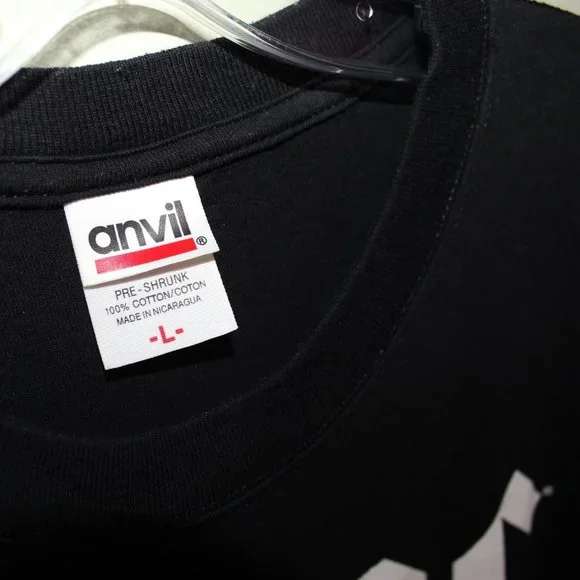 3/$55❤️vintage 2003 BACK IN BLACK AC/DC t-shirt Anvil band tee Anthill Trading - Picture 4 of 4